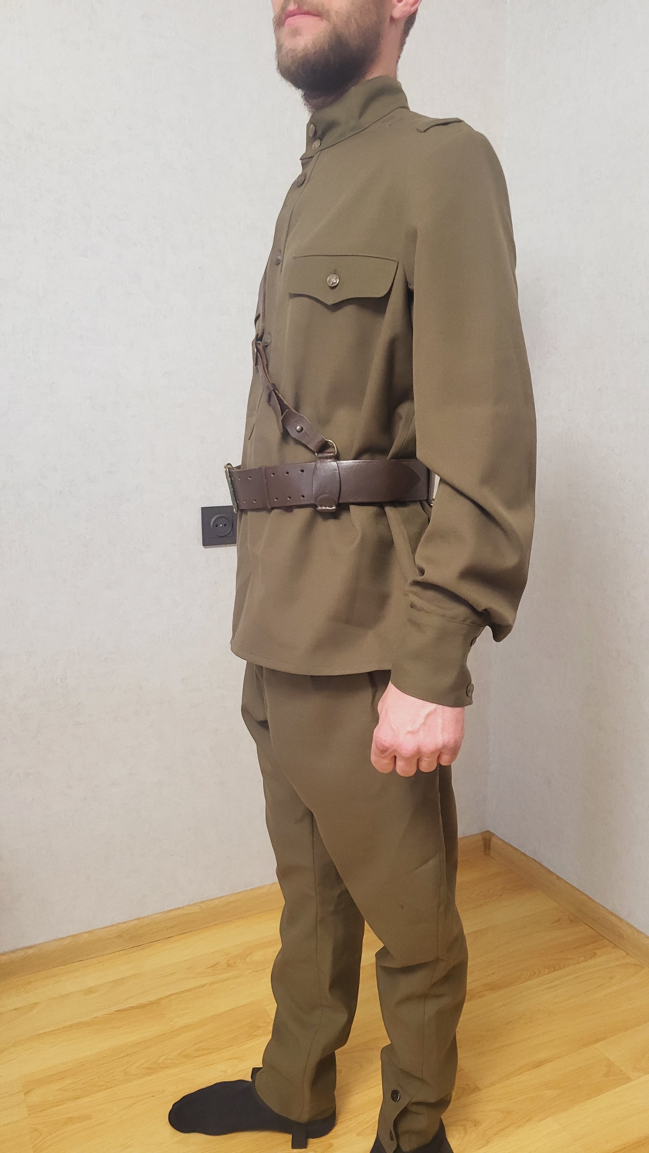 Soviet RKKA Khaki Gymnastyorka Set with Breeches