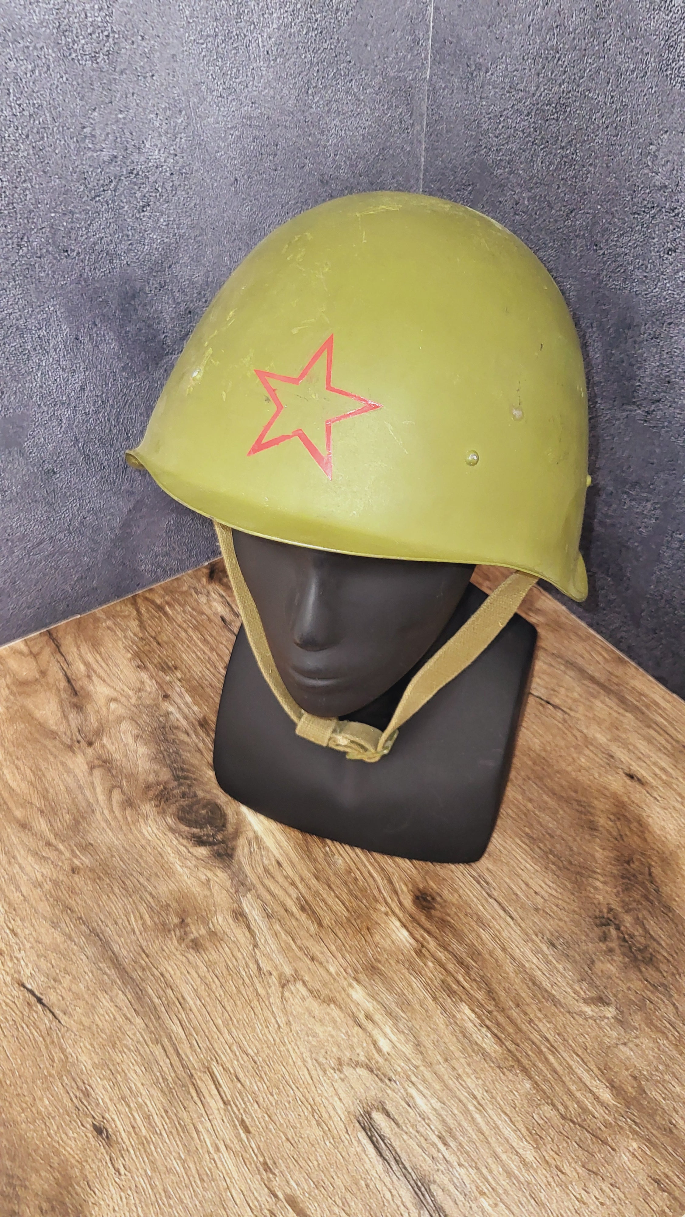 Vintage Soviet USSR SSh-40 Steel Helmet Outline Red Star Variant
