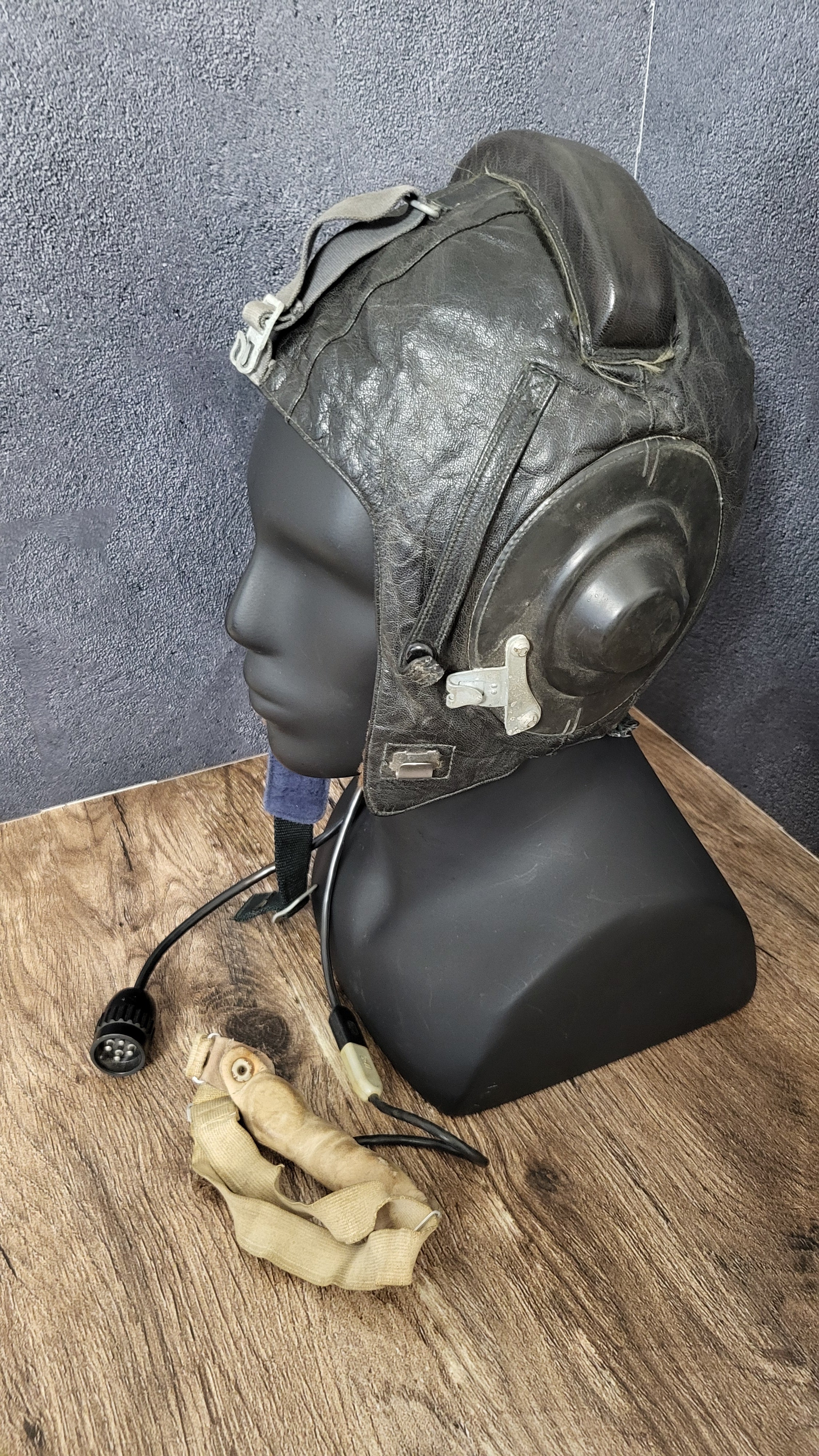 Soviet Winter Pilot Helmet ShZ-82 Sheepskin Leather Flight Helmet USSR