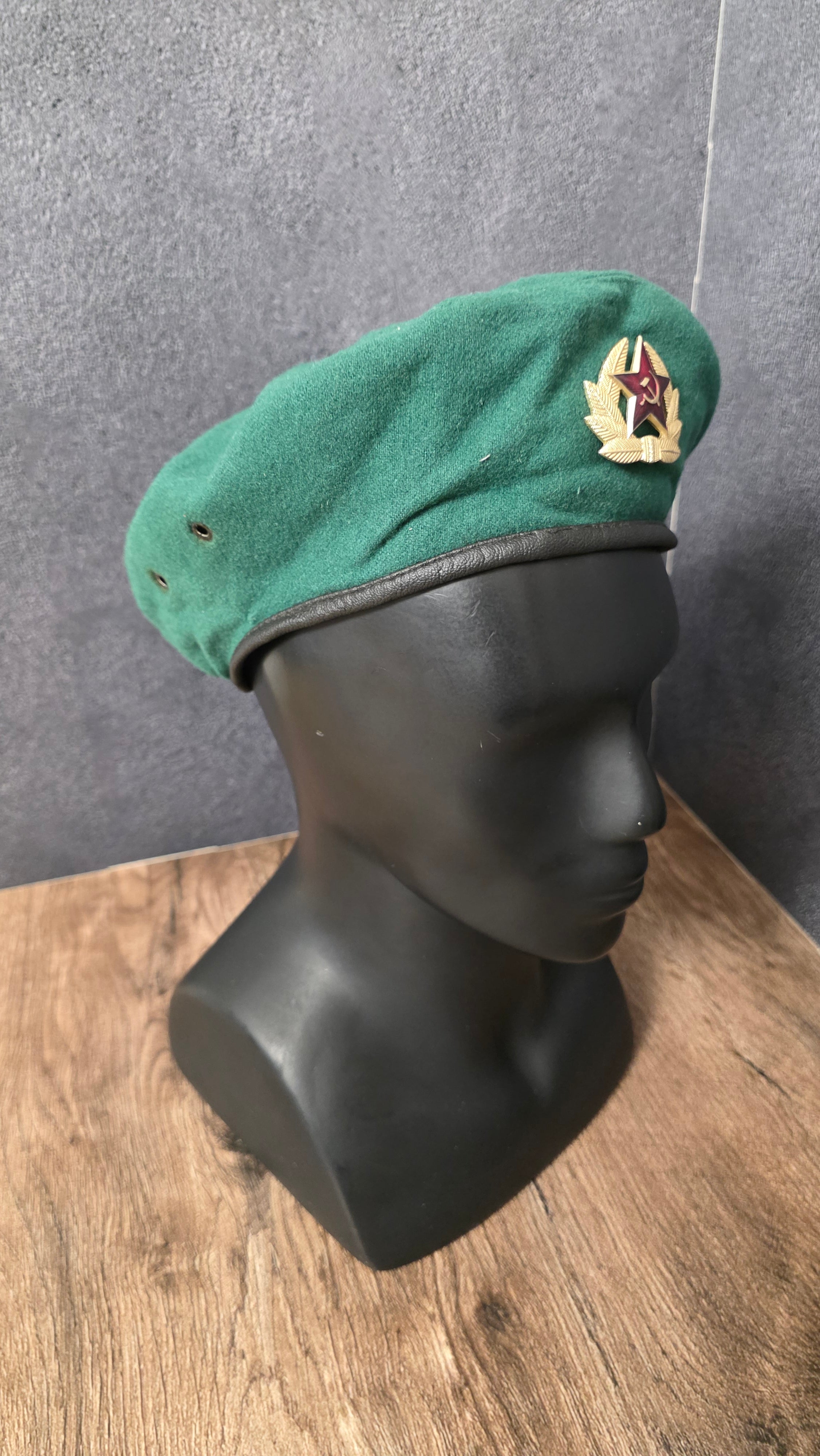 Original Soviet Border Guard Green Beret USSR Vintage Green Wool Beret Hat
