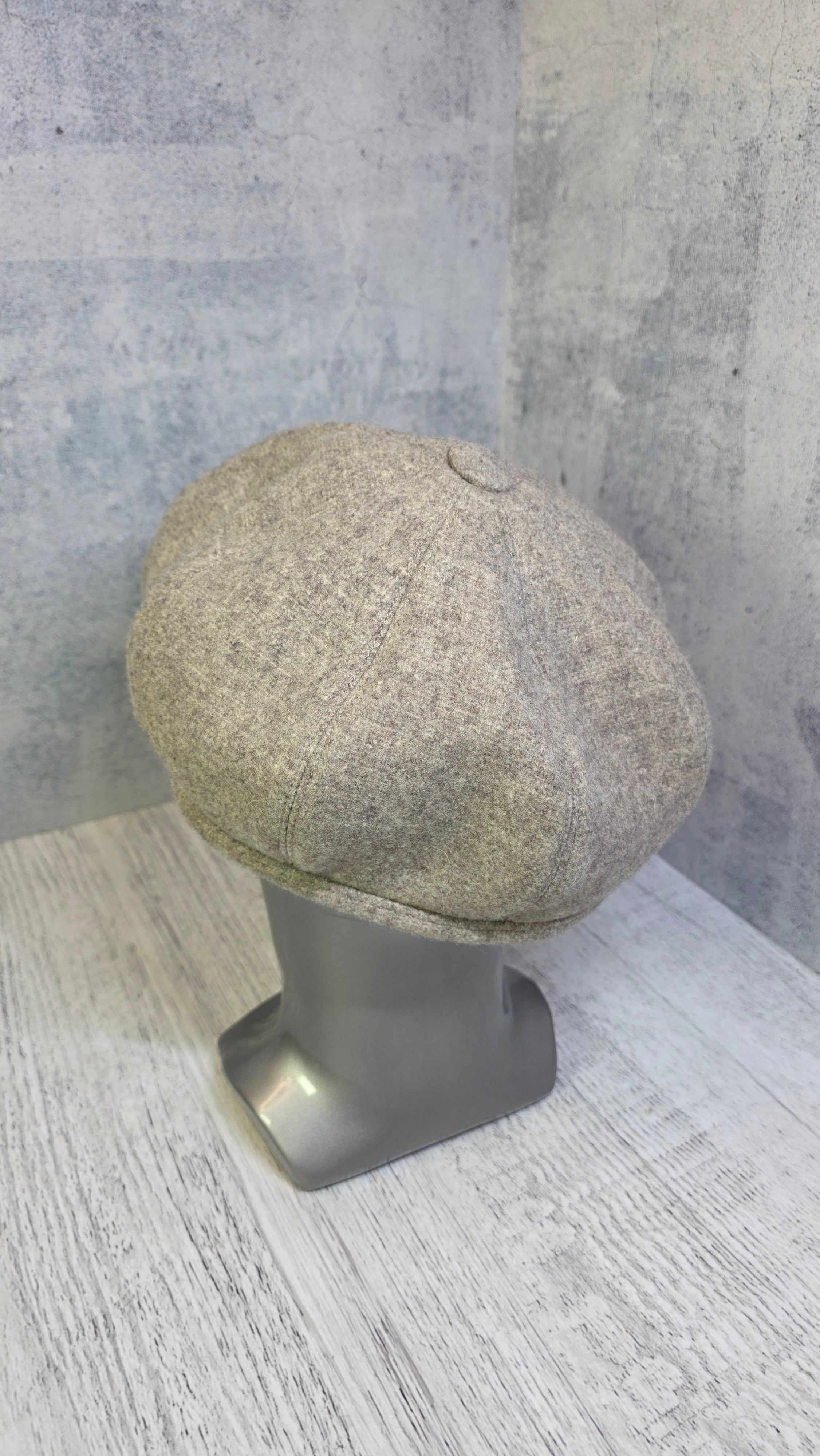 Vintage Beige Tweed Newsboy Cap Peaky Blinders Gatsby Hat - Legend Returns Vintage