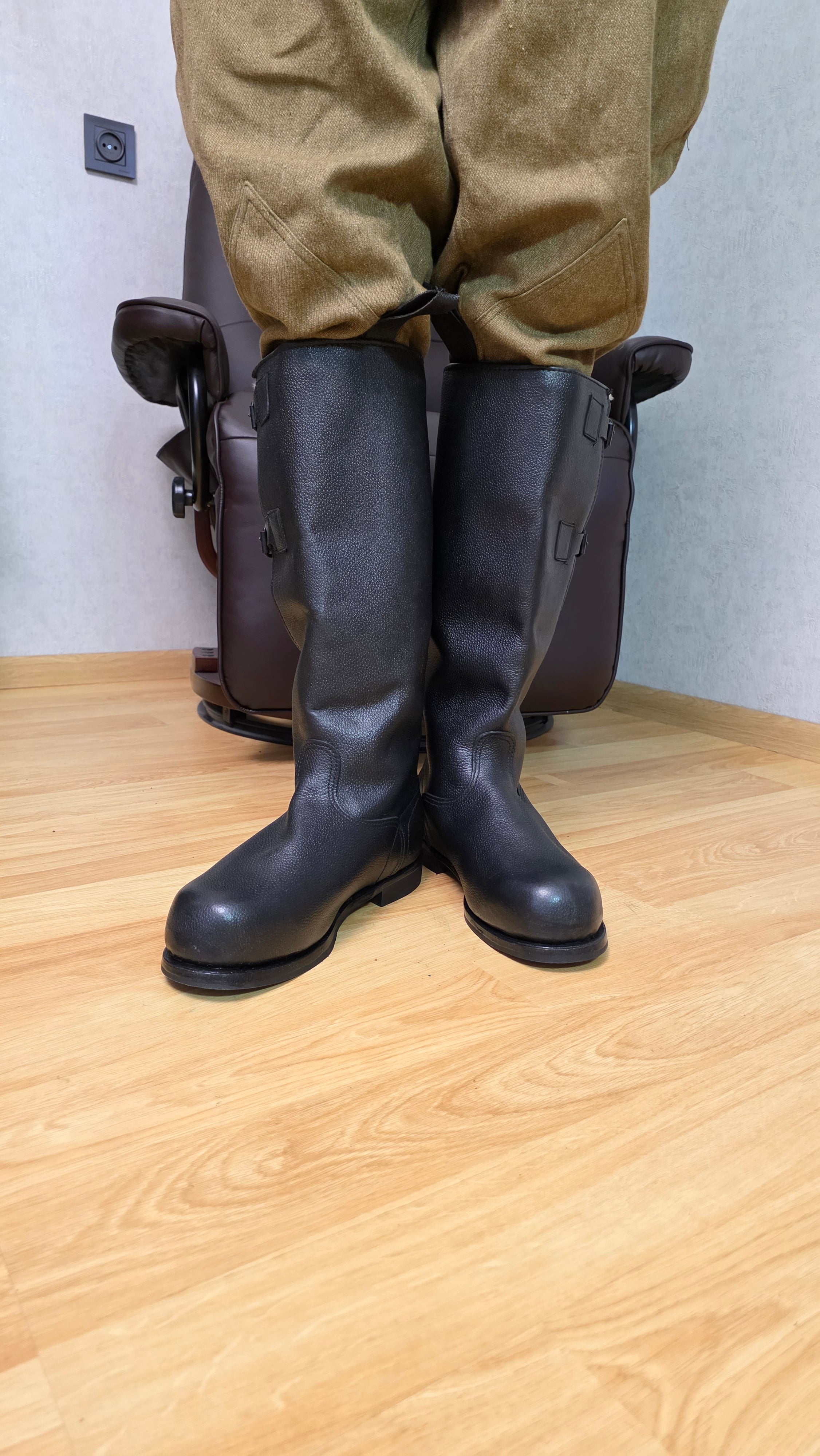 Soviet VVS Flight Boots Vintage USSR Pilot Leather Winter Aviation Boots - Legend Returns Vintage