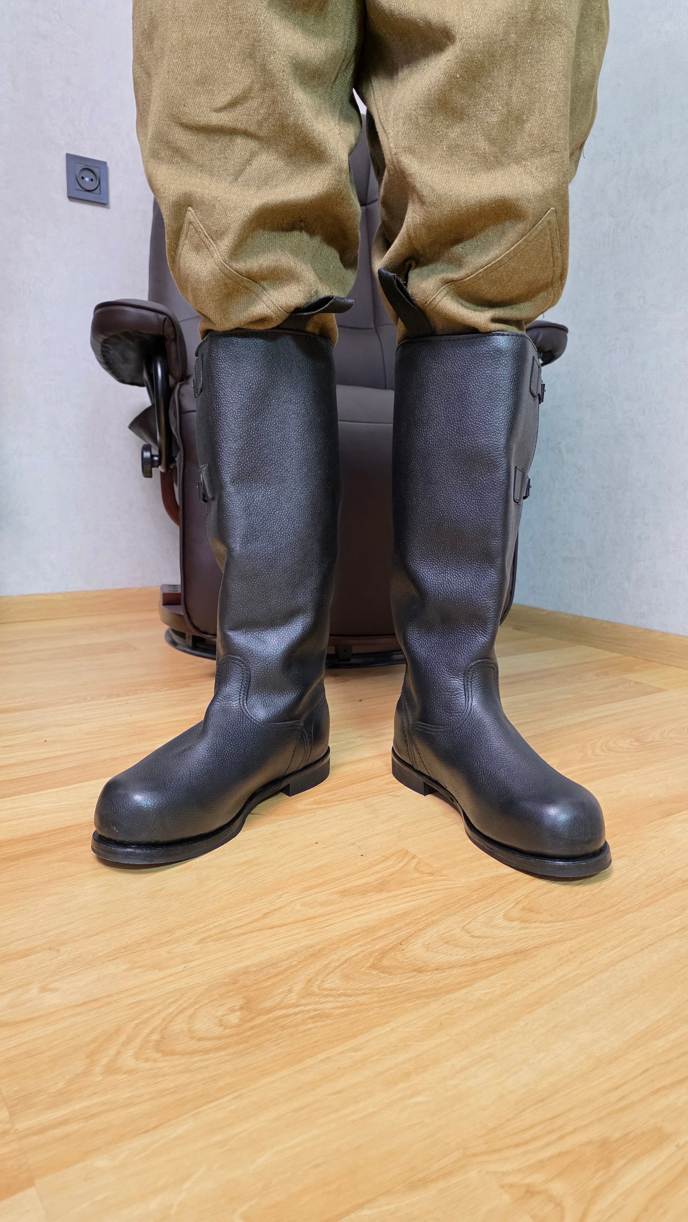 Soviet VVS Flight Boots Vintage USSR Pilot Leather Winter Aviation Boots - Legend Returns Vintage
