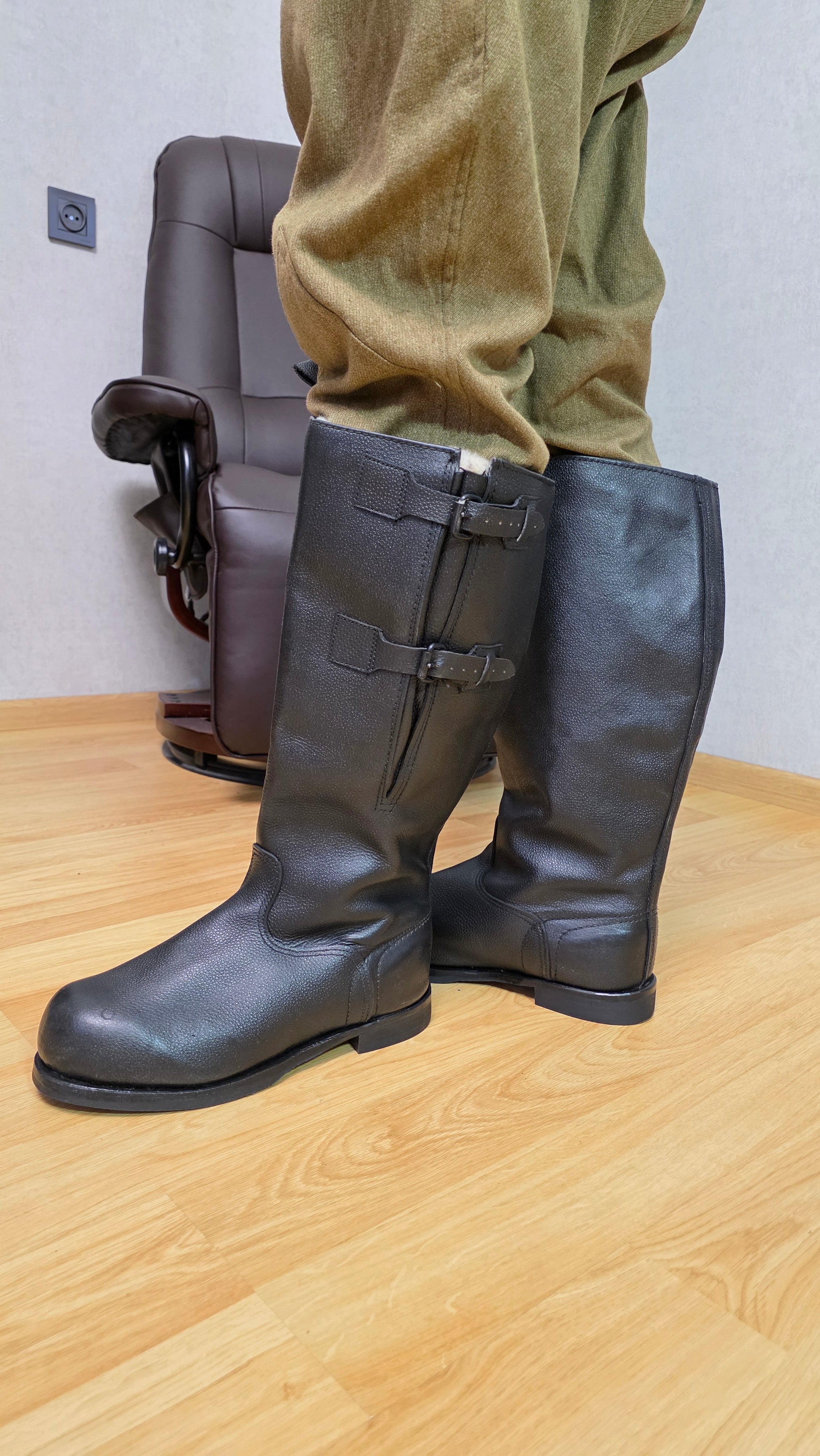 Soviet VVS Flight Boots Vintage USSR Pilot Leather Winter Aviation Boots - Legend Returns Vintage
