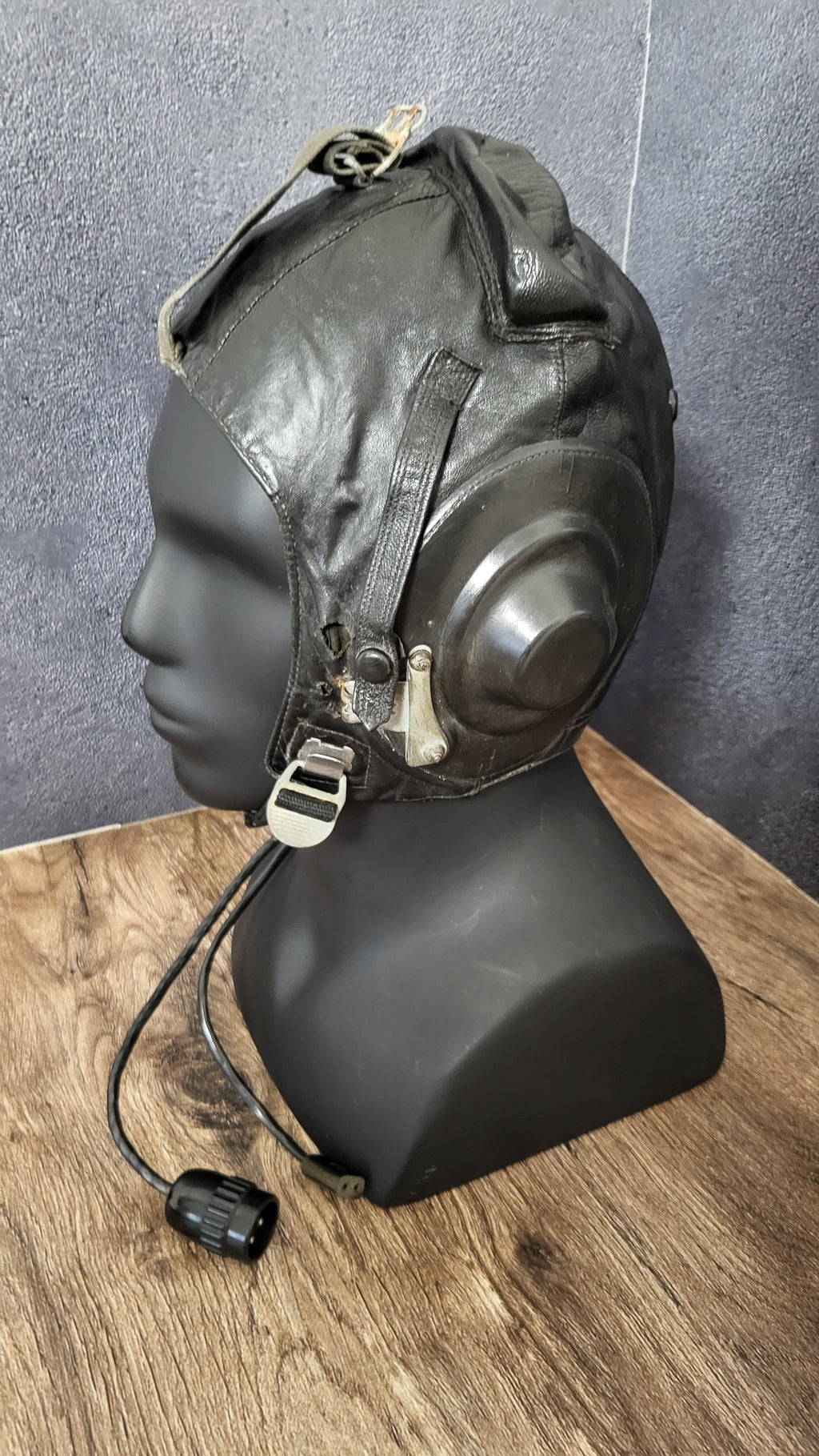 Soviet Pilot Helmet ShL-82 Black Leather Flight Helmet USSR Aviation