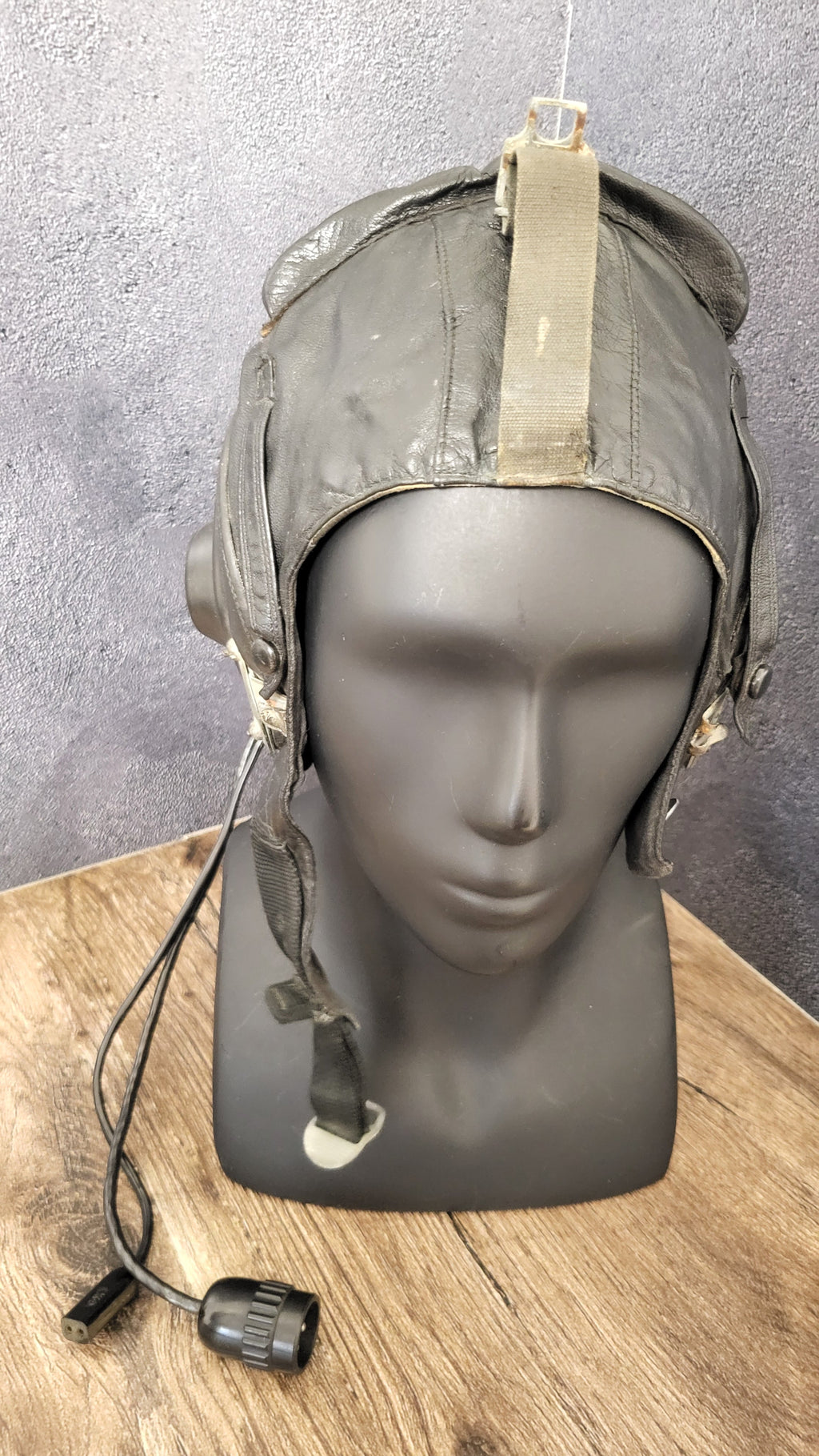 Soviet Pilot Helmet ShL-82 Black Leather Flight Helmet USSR Aviation