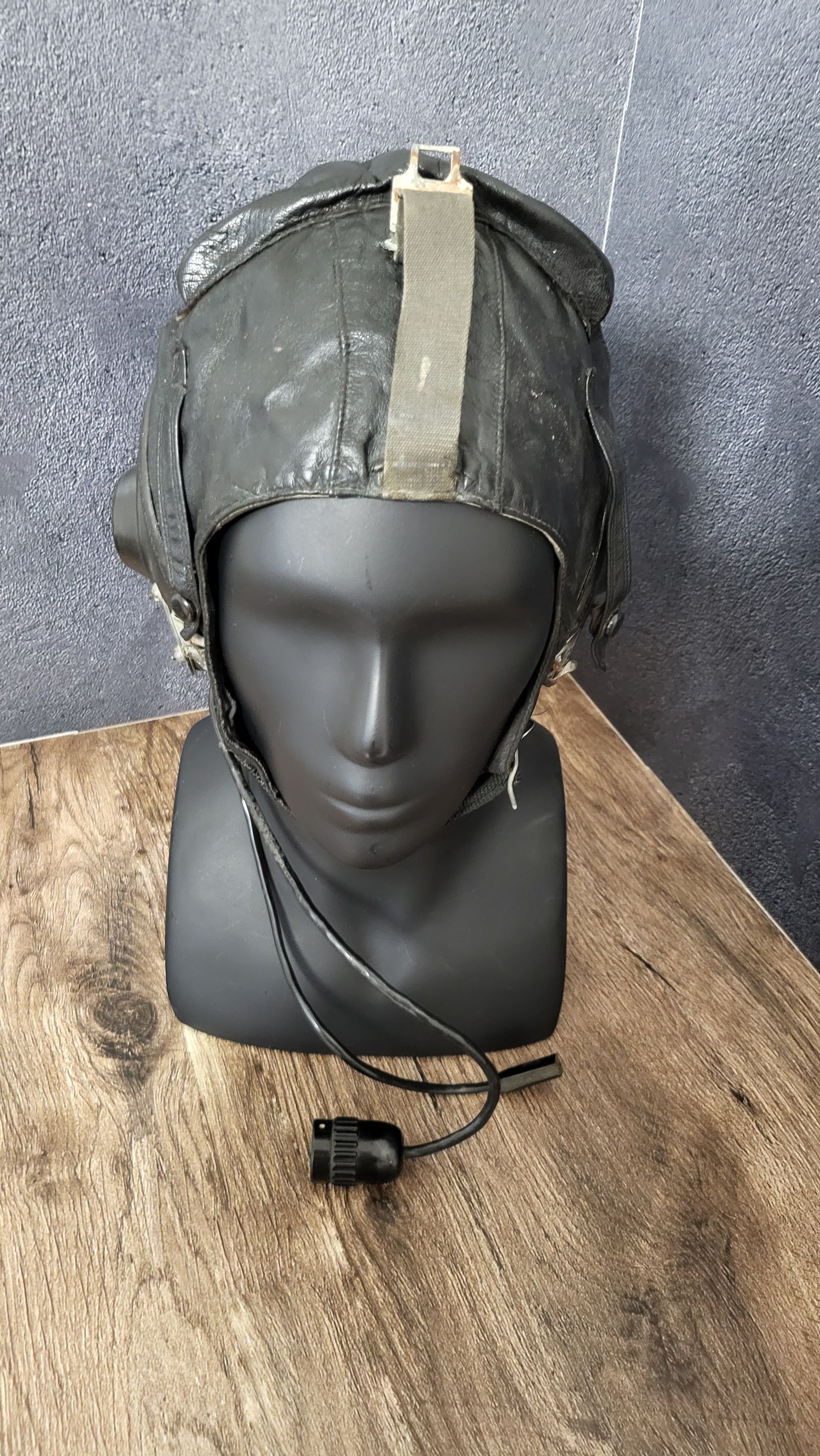 Soviet Pilot Helmet ShL-82 Black Leather Flight Helmet USSR Aviation