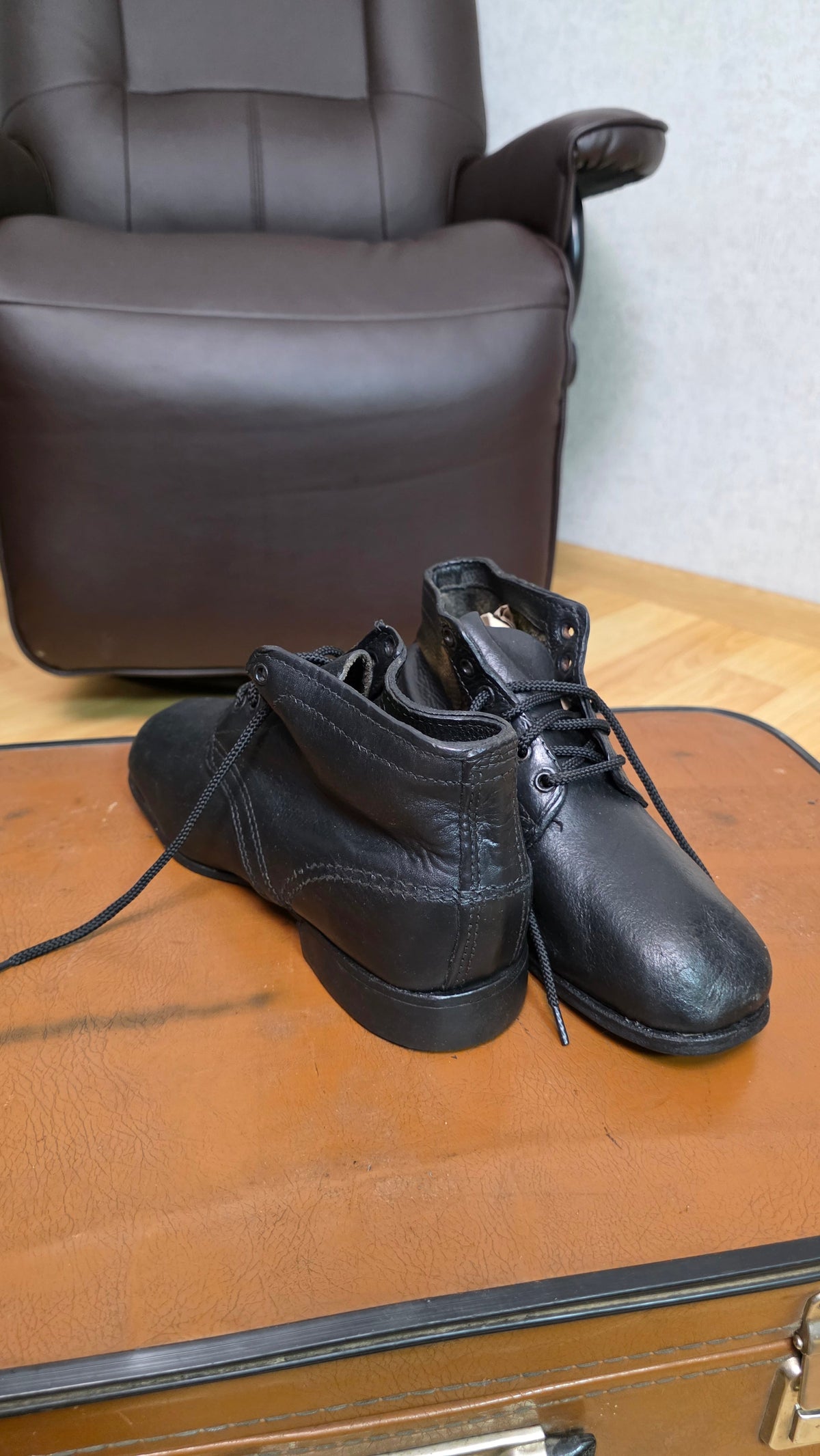 Soviet USSR Vintage Leather Factory Work Boots Hobnailed Sole