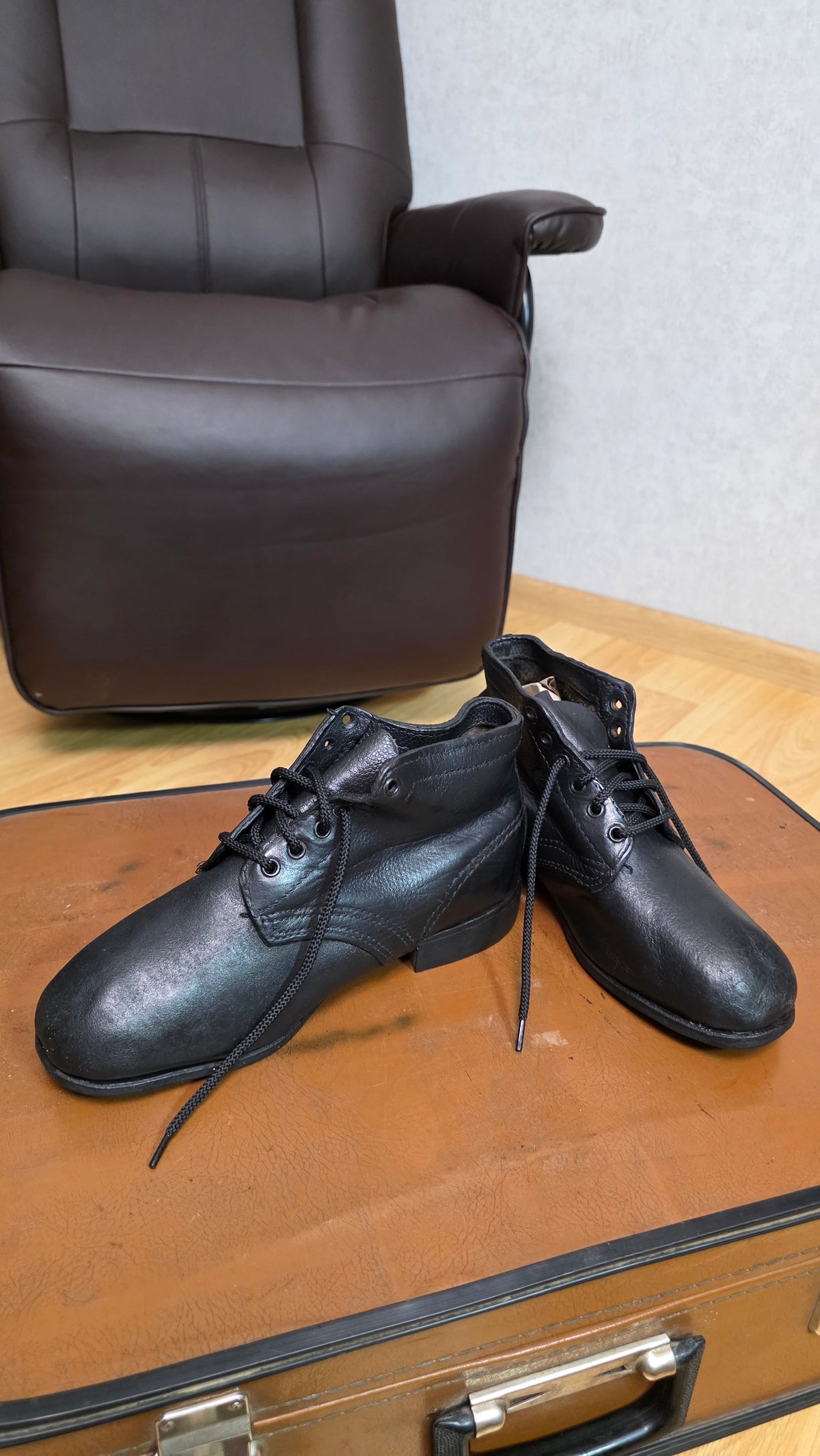 Soviet USSR Vintage Leather Factory Work Boots Hobnailed Sole