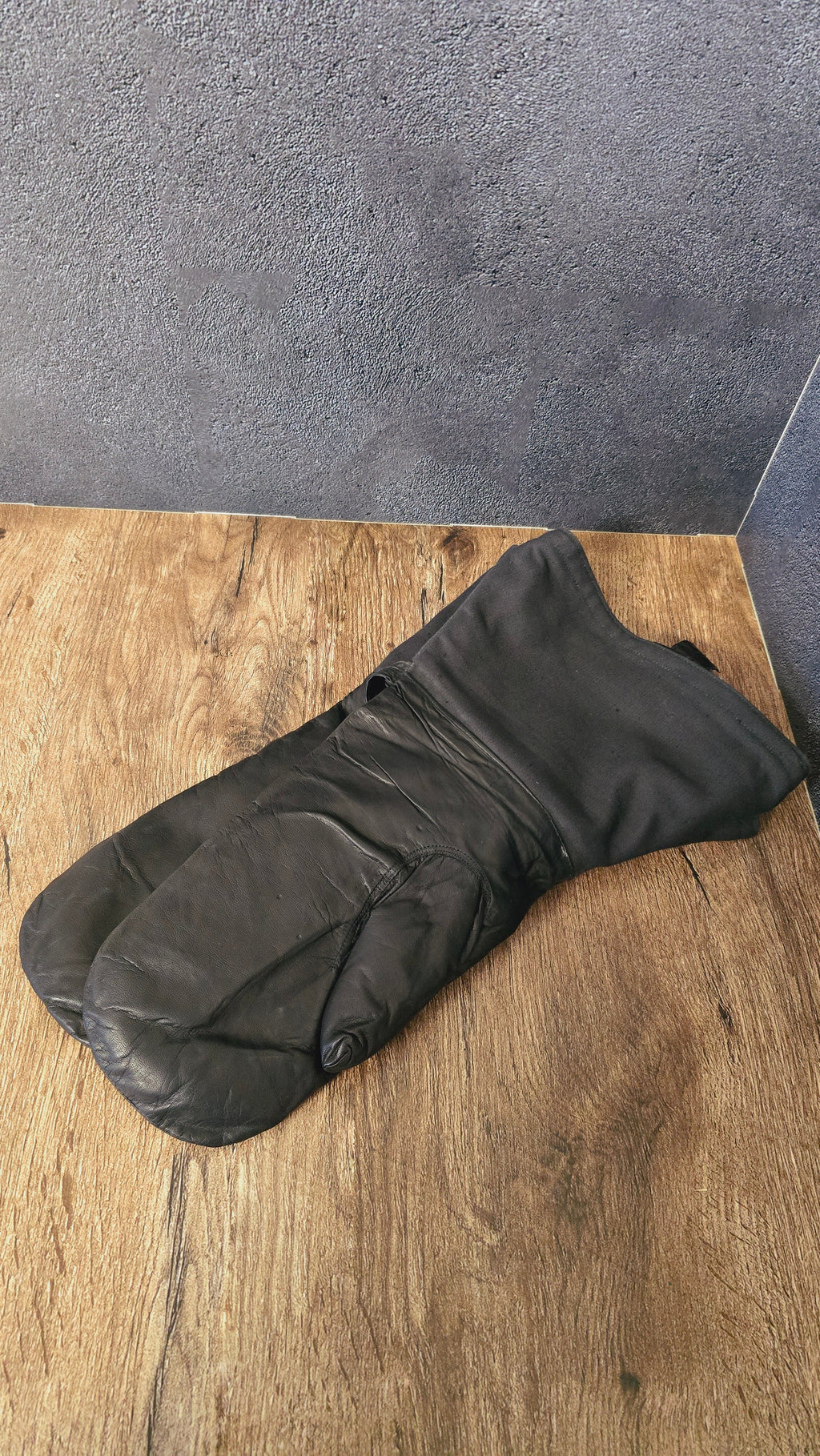 Soviet Winter Leather Mittens Sheepskin Lined Cold Weather Gloves USSR - Legend Returns Vintage
