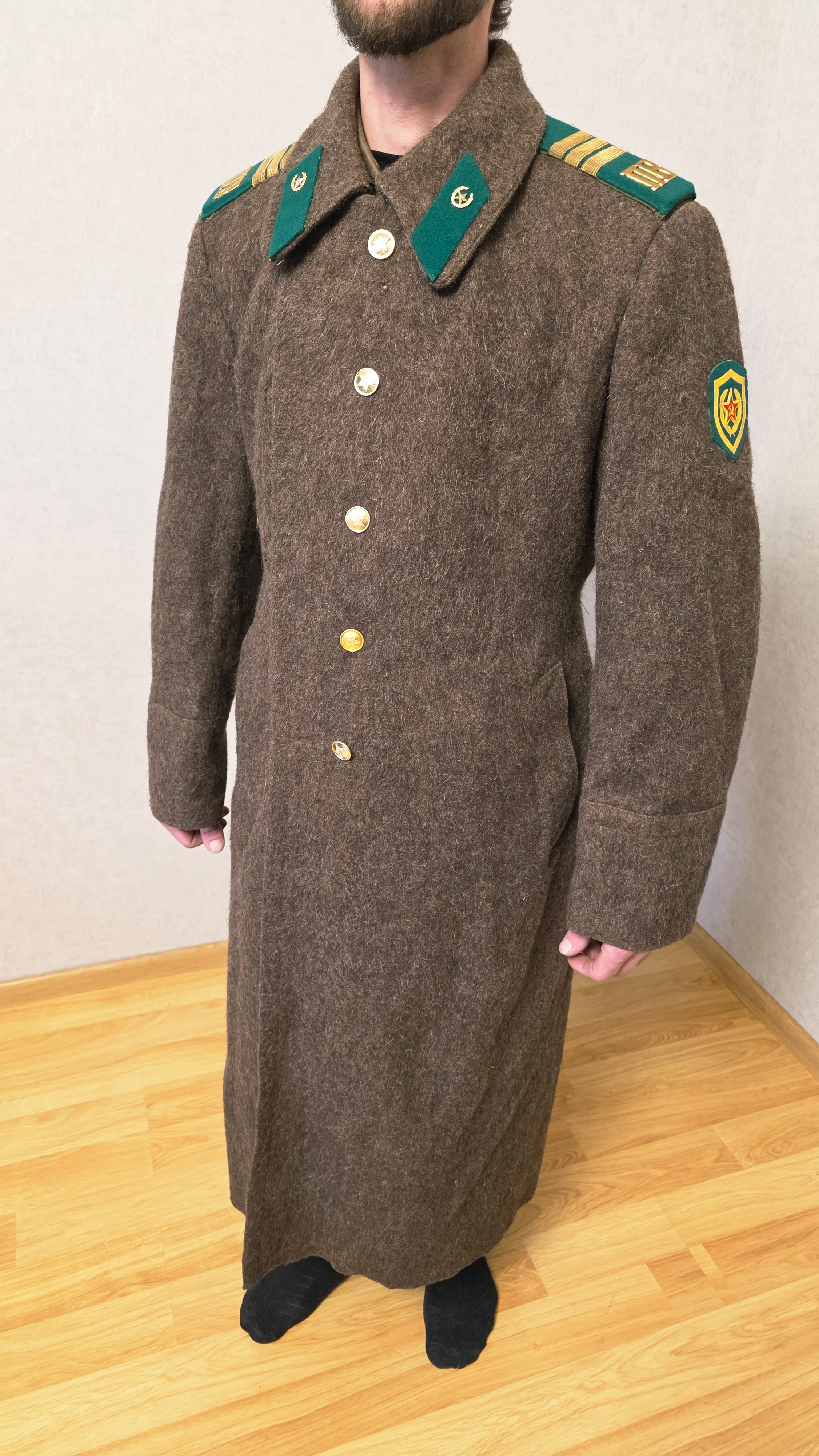 Vintage Soviet USSR Soldier Wool Greatcoat Brown Green Collar Trim