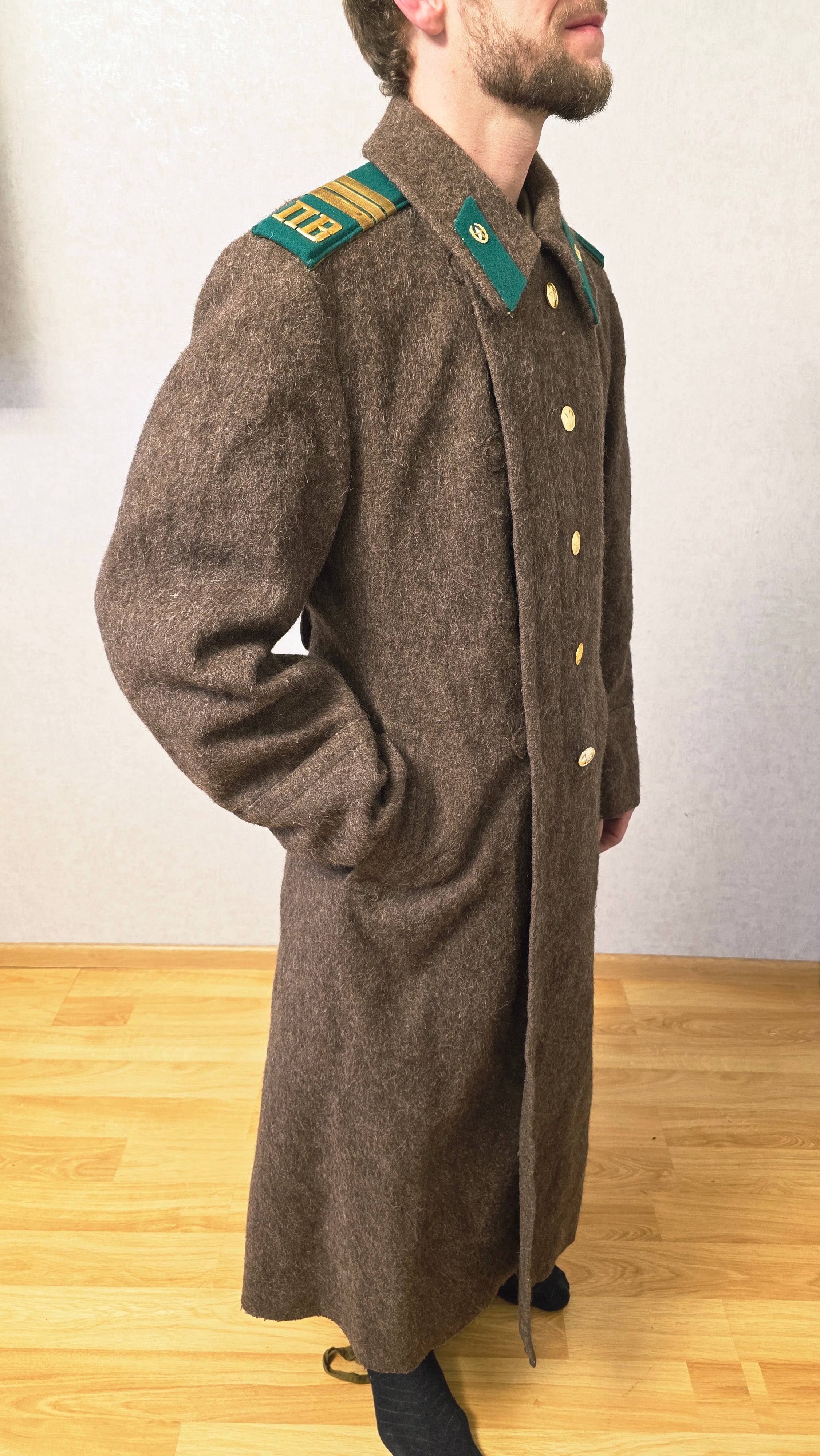 Vintage Soviet USSR Soldier Wool Greatcoat Brown Green Collar Trim