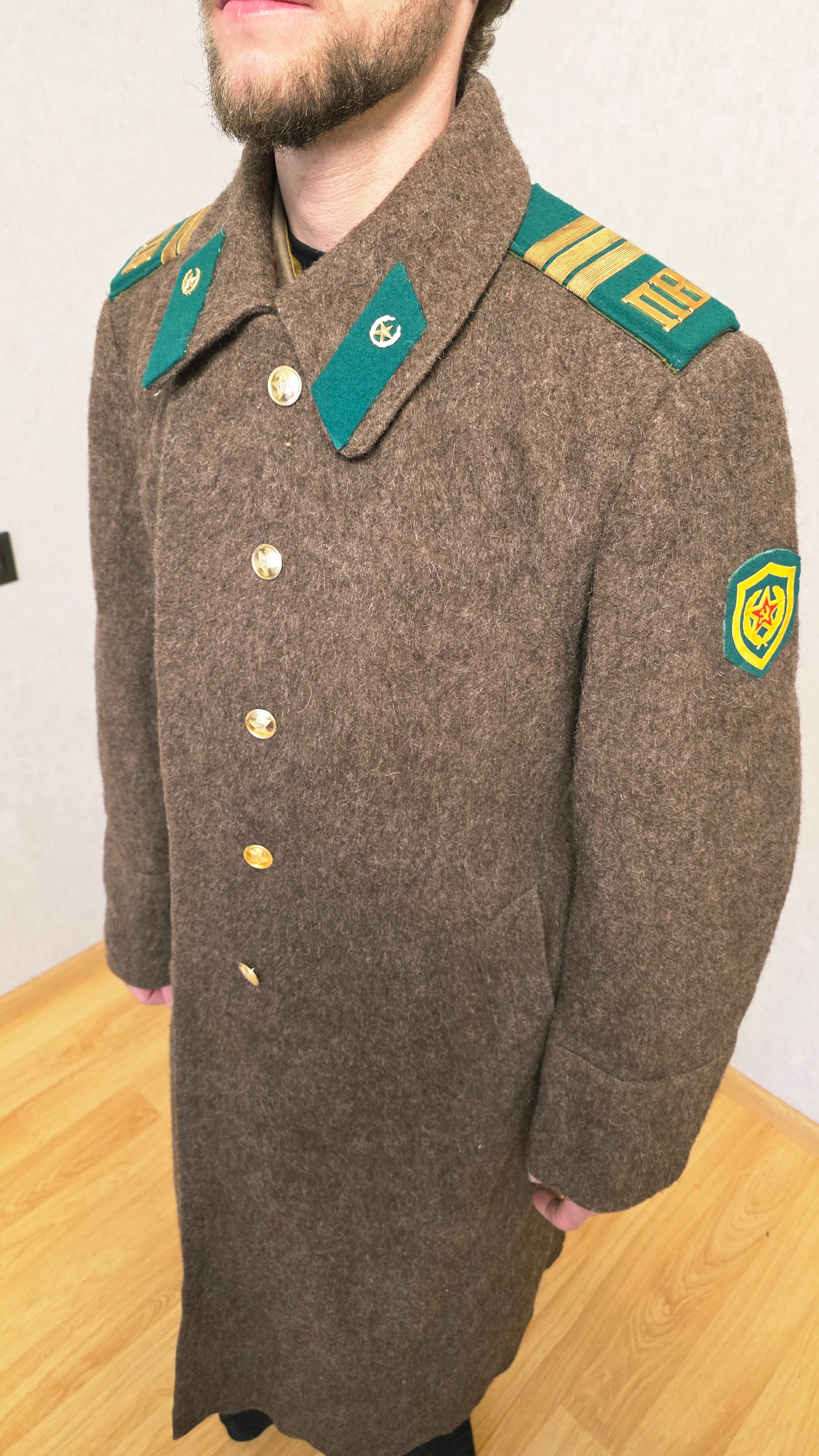 Vintage Soviet USSR Soldier Wool Greatcoat Brown Green Collar Trim