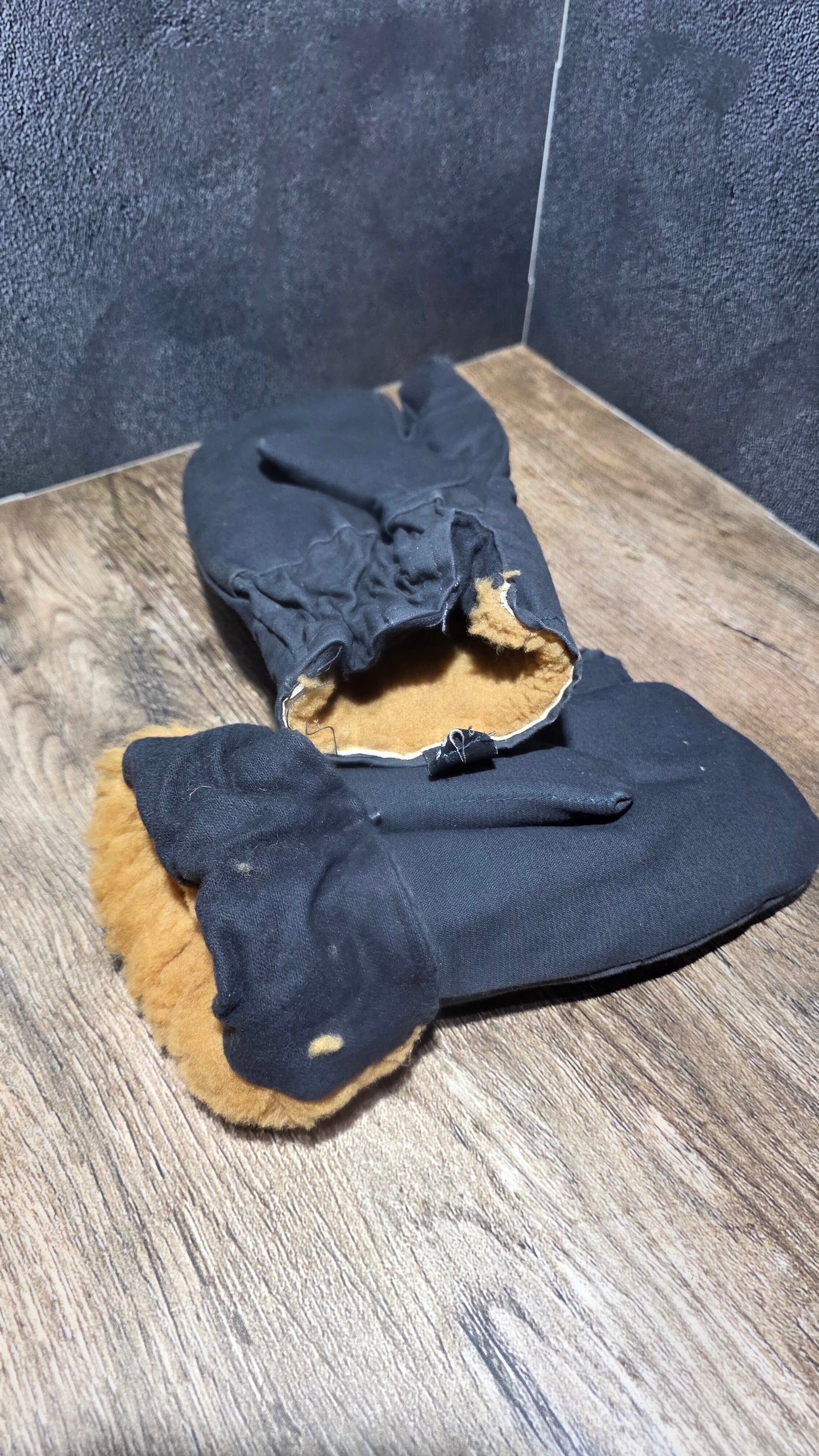 Vintage USSR Soviet 1970s Fur Sheepskin Work Mittens